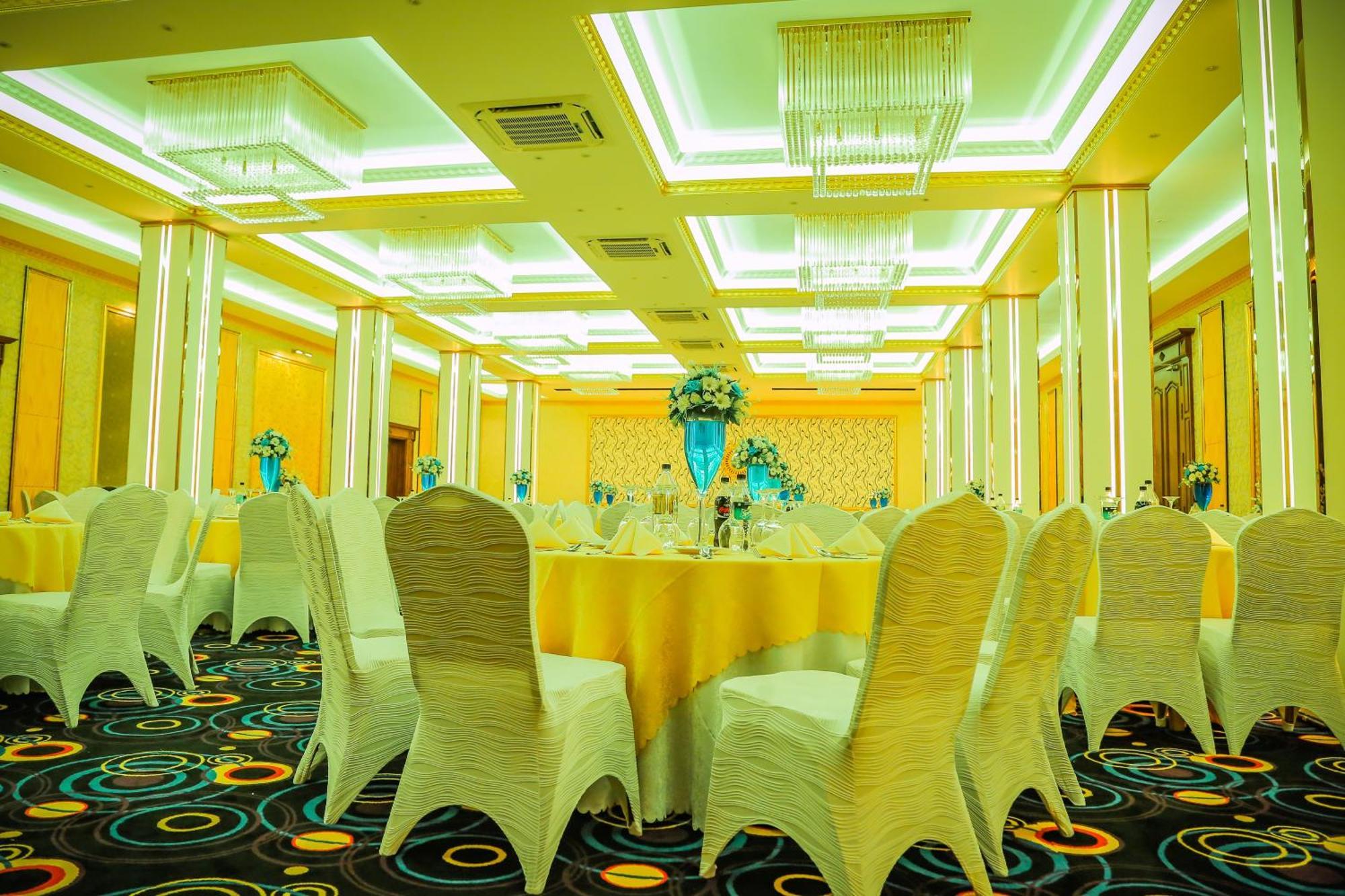Aurora Banquet And Hotel Chilaw Luaran gambar